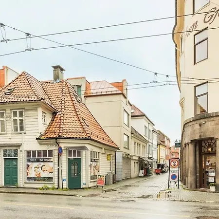 3-room - In The Middle Of Center Appartement