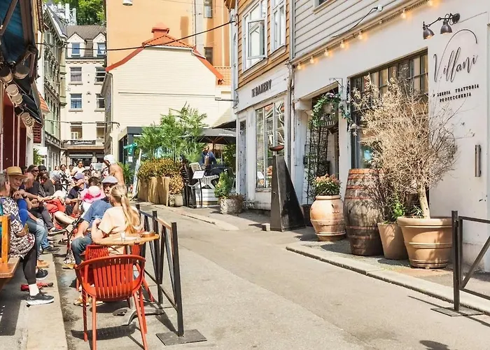 3-room - In The Middle Of Center *