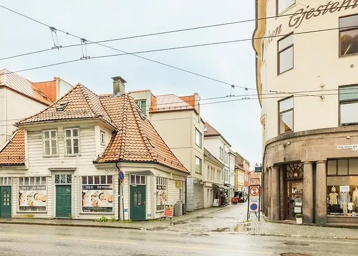 3-room - In The Middle Of Center Appartement